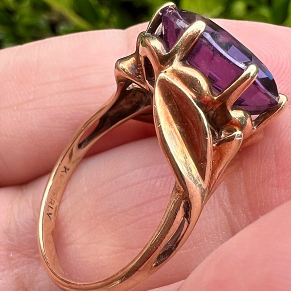 VINTAGE KIMBERLY 10K GOLD SYNTHETIC ALEXANDRITE COLOR CHANG PURPLE SAPPHIRE RING - Picture 6 of 16